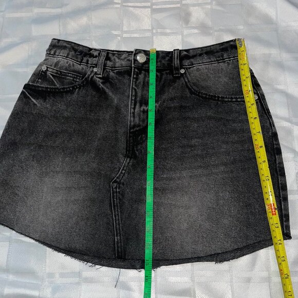 🎉 Bundle Deal: 4 for $20! 🎉 denim mini skirt - Picture 5 of 7